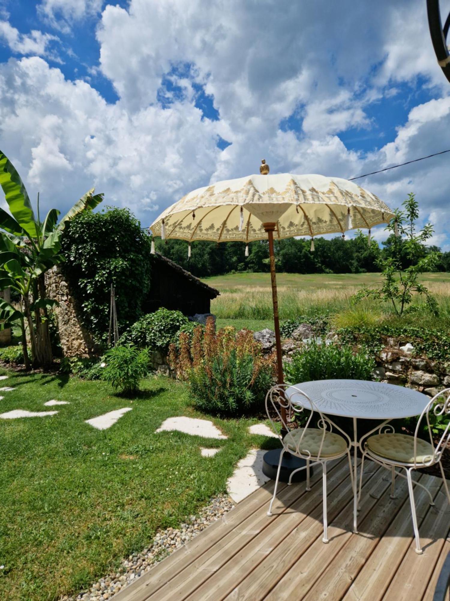 Au Clair De - Calme- Jardin Privatif Avec Jacuzzi Romance -vue Panoramique - Independantes Casa de hóspedes Vianne