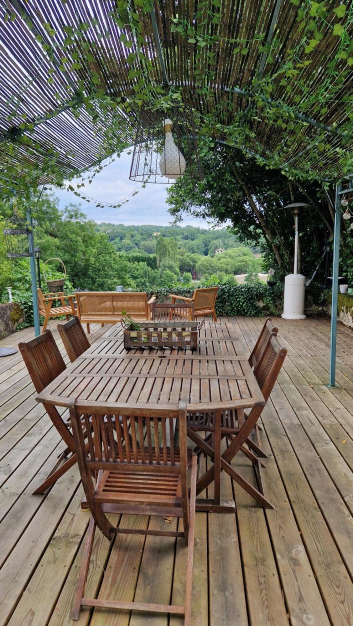 Casa de hóspedes Au Clair De - Calme- Jardin Privatif Avec Jacuzzi Romance -vue Panoramique - Independantes Vianne
