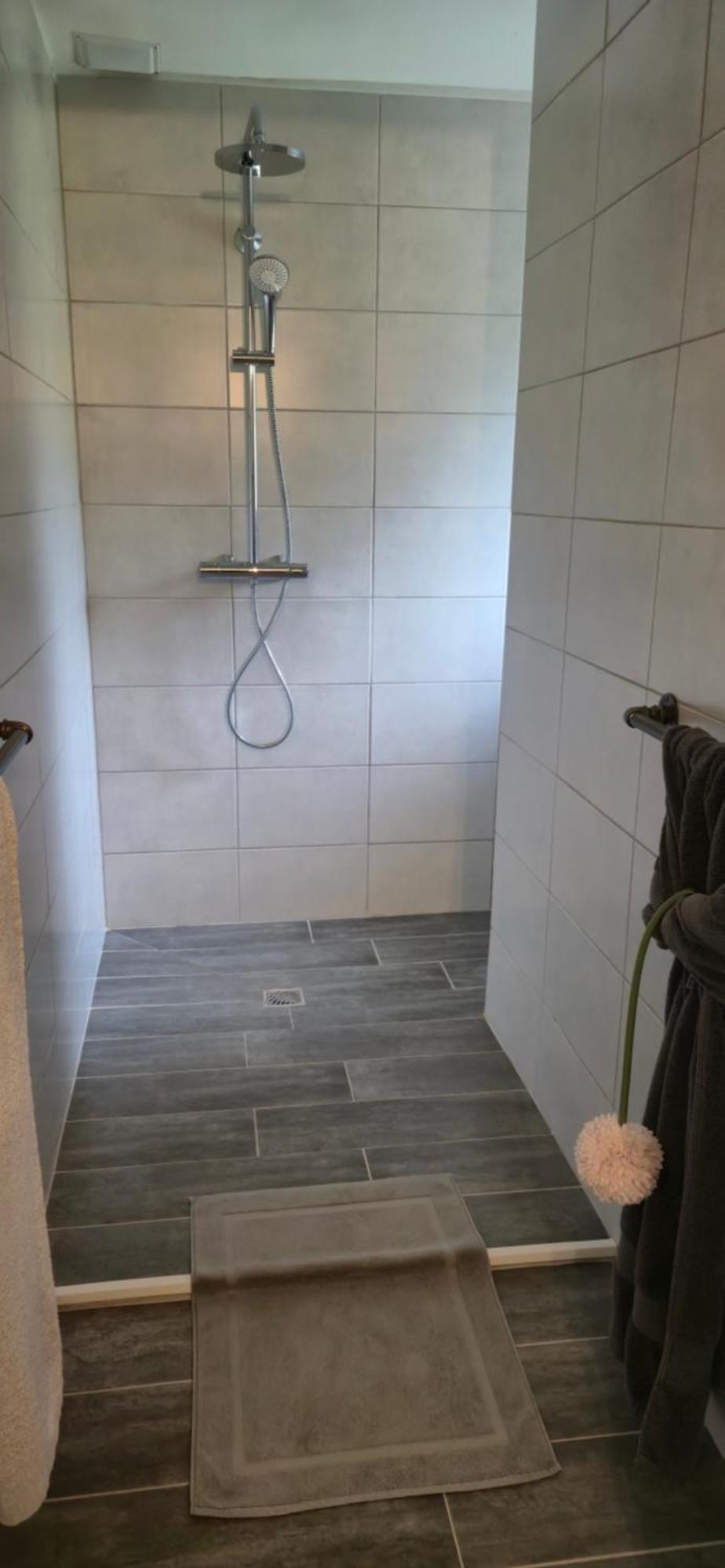 Au Clair De - Calme- Jardin Privatif Avec Jacuzzi Romance -vue Panoramique - Independantes * Vianne