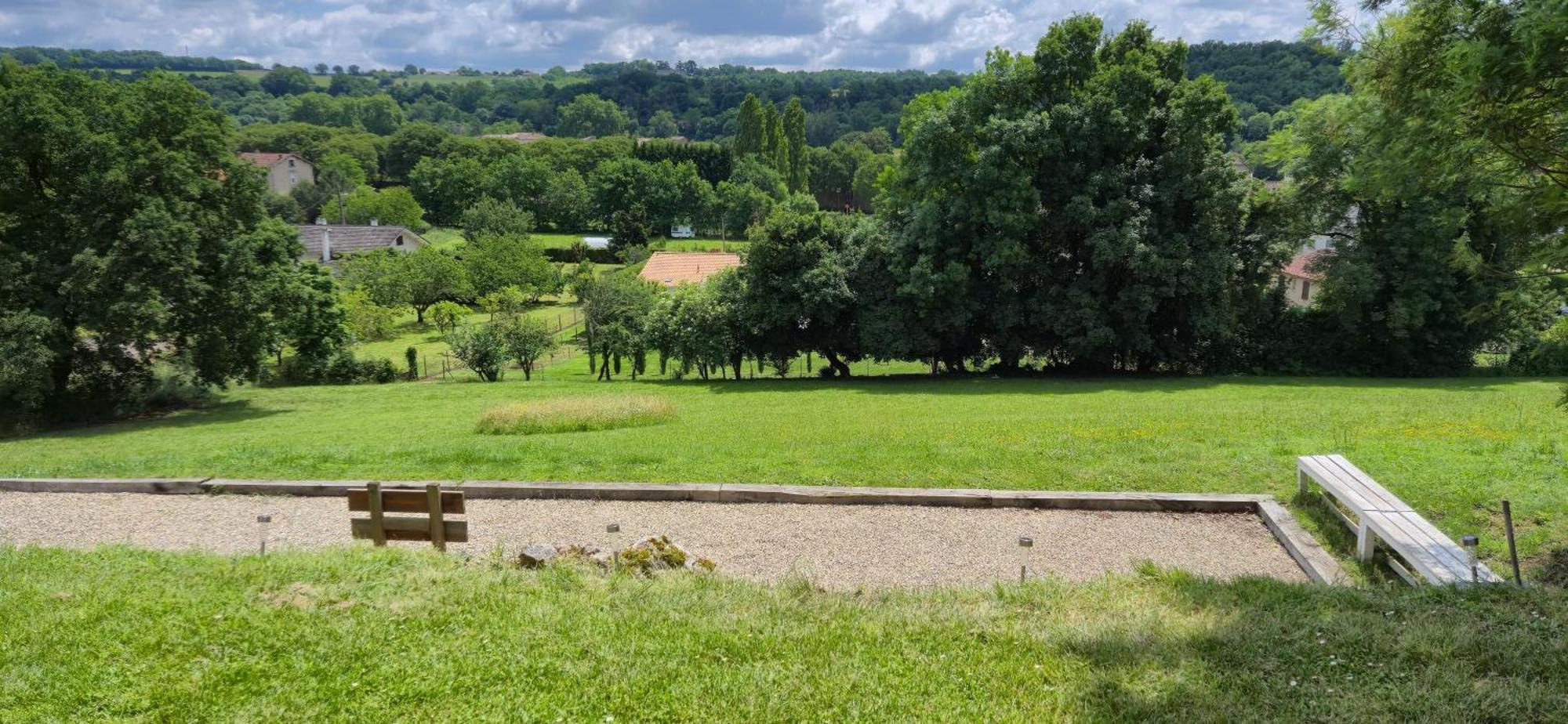 Au Clair De - Calme- Jardin Privatif Avec Jacuzzi Romance -vue Panoramique - Independantes Vianne